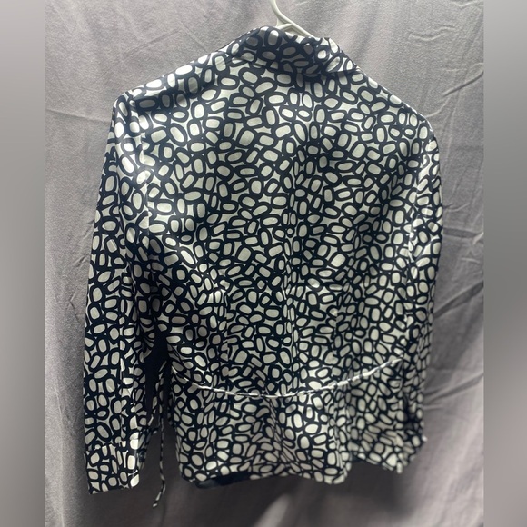 ICE Animal Print 100% Silk Wrap Blouse Blazer Size M EC - Picture 3 of 6